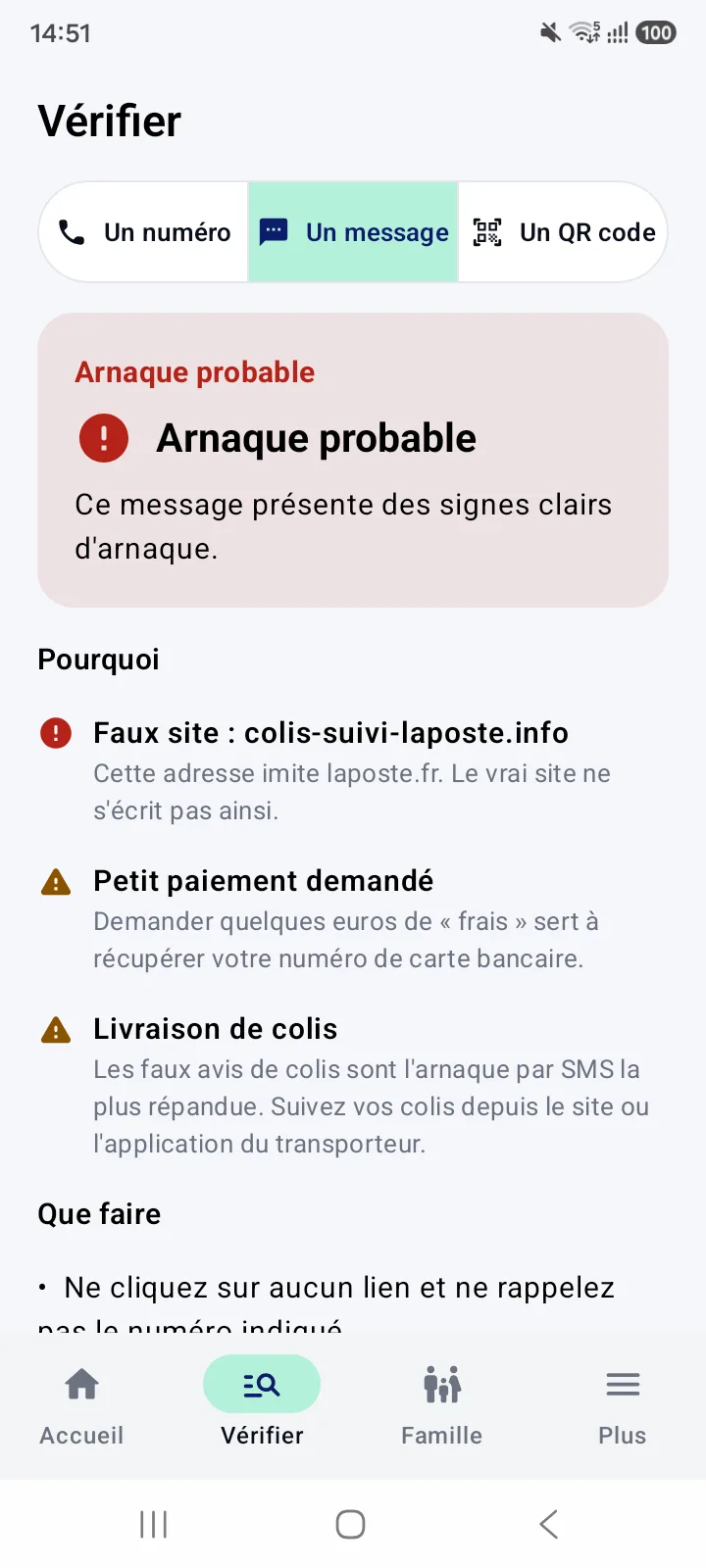 Vraie capture Android : écran Vérifier, onglet Un message : verdict Arnaque probable, faux site colis-suivi-laposte.info, petit paiement demandé, livraison de colis