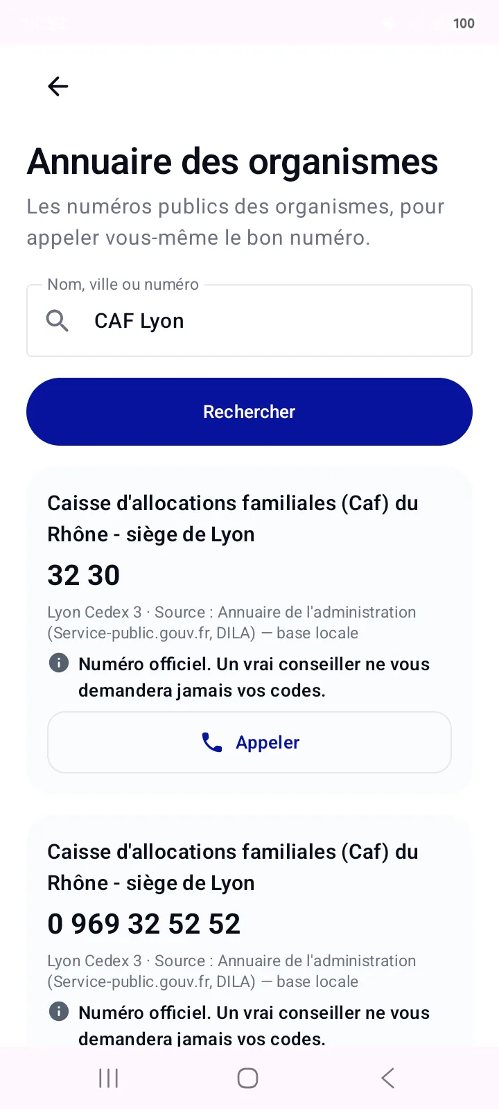 Vraie capture sur Android : Annuaire des organismes, recherche CAF Lyon avec le numéro officiel et sa source